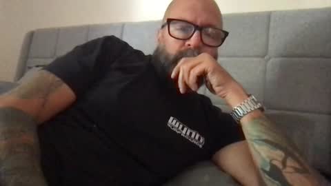 Snapshot of pleasesitonmycock chatting on 11/06/25, 06:31 PleaseSitOnMyCock online show from 11/06/25, 06:31