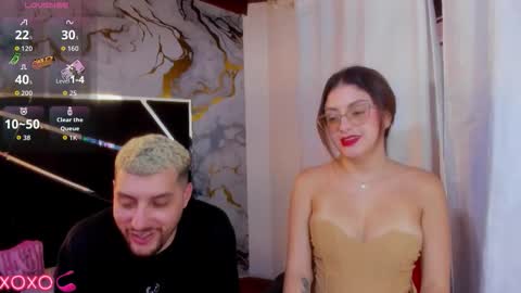 Snapshot of pleasure_vibes023 chatting on 10/16/25, 10:11 JUAN AND JULI online show from 10/16/25, 10:11