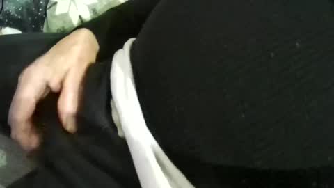 pleezsukit online show from 02/01/25, 06:00