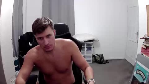 plkrisztian online show from 09/10/25, 08:31