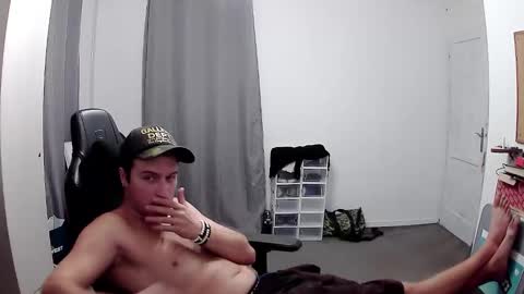 plkrisztian online show from 10/12/25, 06:29