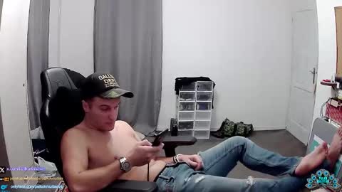 plkrisztian online show from 11/22/25, 04:39