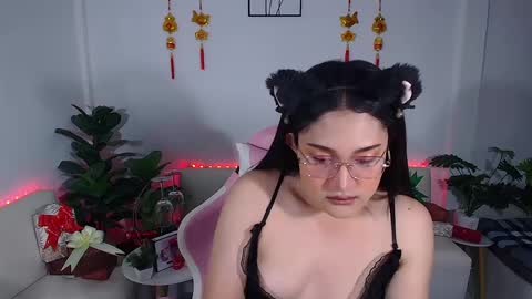 Snapshot of ploysaithailand chatting on 02/20/25, 07:12 Ploysai online show from 02/20/25, 07:12