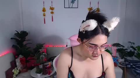 Snapshot of ploysaithailand chatting on 03/05/25, 02:57 Ploysai online show from 03/05/25, 02:57