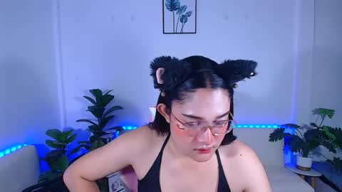 Snapshot of ploysaithailand chatting on 10/03/25, 03:03 Ploysai online show from 10/03/25, 03:03