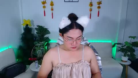 Ploysai online show from 04/23/26, 02:57