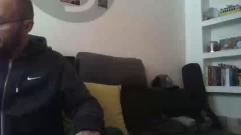 Snapshot of plu07f3520 chatting on 12/21/25, 01:40 plu07f3520 online show from 12/21/25, 01:40