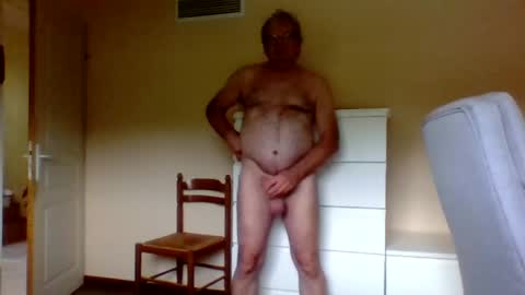 Snapshot of pluchet chatting on 07/01/26, 04:47 pluchet online show from 07/01/26, 04:47