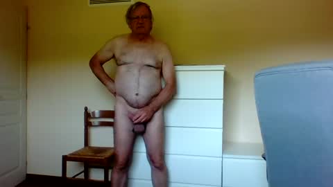 Snapshot of pluchet chatting on 07/14/26, 07:24 pluchet online show from 07/14/26, 07:24