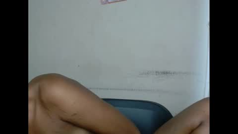 Snapshot of plumnjuicyx chatting on 02/01/25, 05:39 plumnjuicyx online show from 02/01/25, 05:39