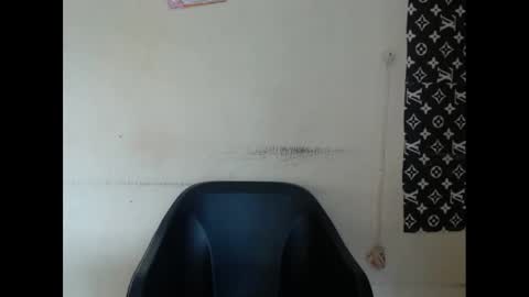 Snapshot of plumnjuicyx chatting on 02/05/25, 10:19 plumnjuicyx online show from 02/05/25, 10:19