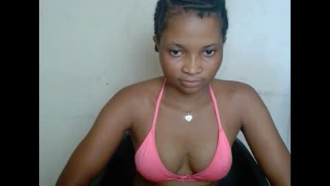 Snapshot of plumnjuicyx chatting on 02/12/25, 12:12 plumnjuicyx online show from 02/12/25, 12:12