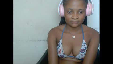 Snapshot of plumnjuicyx chatting on 02/27/25, 11:52 plumnjuicyx online show from 02/27/25, 11:52