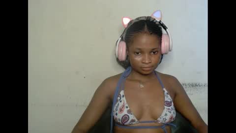 Snapshot of plumnjuicyx chatting on 03/03/25, 04:03 plumnjuicyx online show from 03/03/25, 04:03