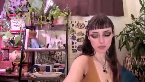 Goddess Pluto online show from 03/04/26, 10:05