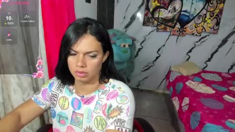 Snapshot of pocahontas_98113116 chatting on 05/19/26, 12:33 lesly pagina azul pocahontas982 online show from 05/19/26, 12:33