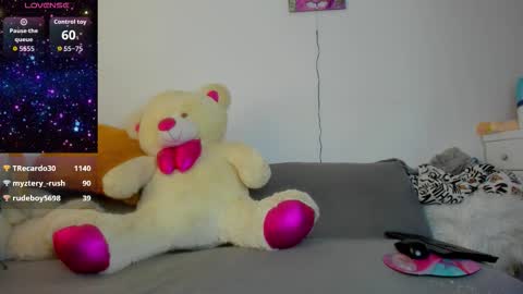 catalina online show from 11/07/25, 01:55