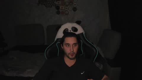 pohyi_ online show from 03/07/26, 02:58