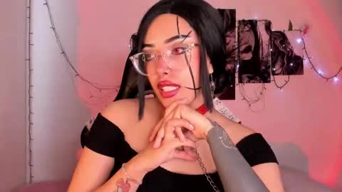 Willow                      Hours 12pm to 630pm Colombian time FRIDAY AND SUNDAY FREE DAYS online show from 09/25/25, 05:38