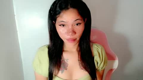 Snapshot of pokpokera69 chatting on 04/23/26, 12:40 anabelle online show from 04/23/26, 12:40