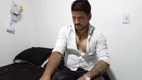 Snapshot of pol_eros chatting on 01/16/25, 07:52 pol eros online show from 01/16/25, 07:52