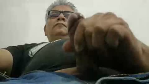 poli online show from 11/27/25, 06:10