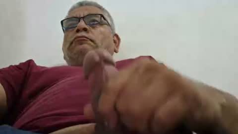 poli online show from 04/23/26, 02:57