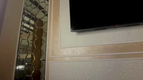 Snapshot of poli_molly chatting on 04/23/26, 08:55 Angelic online show from 04/23/26, 08:55