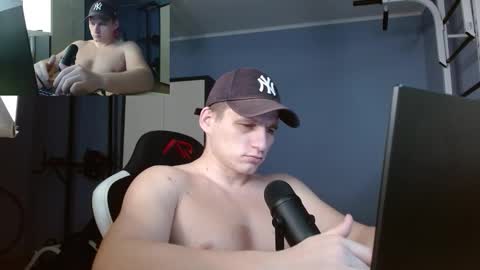 Poliglotjoe2 online show from 01/08/26, 03:03