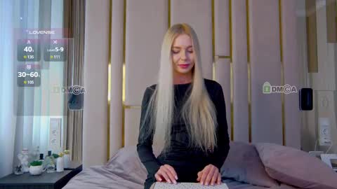 Snapshot of poliina chatting on 02/10/25, 09:25 Polina online show from 02/10/25, 09:25