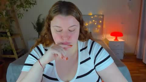 Snapshot of polinasallivan chatting on 10/30/25, 02:51 Polina online show from 10/30/25, 02:51