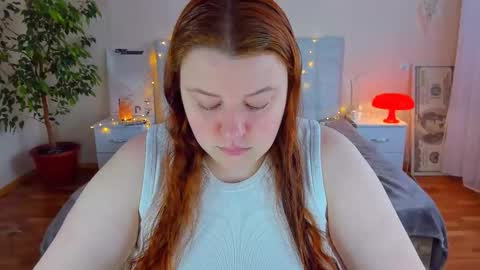 Snapshot of polinasallivan chatting on 02/24/26, 01:09 Polina online show from 02/24/26, 01:09