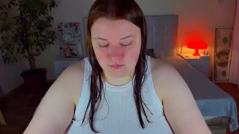 Snapshot of polinasallivan chatting on 04/27/26, 06:28 Polina online show from 04/27/26, 06:28