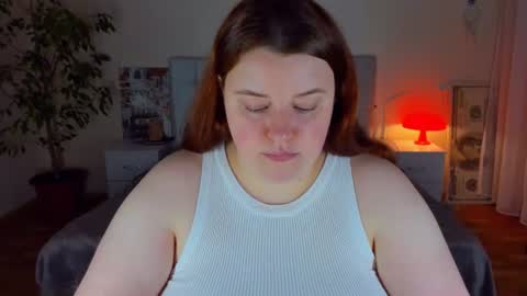 Snapshot of polinasallivan chatting on 06/20/26, 07:05 Polina online show from 06/20/26, 07:05
