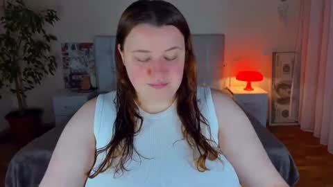 Snapshot of polinasallivan chatting on 07/15/26, 05:51 Polina online show from 07/15/26, 05:51