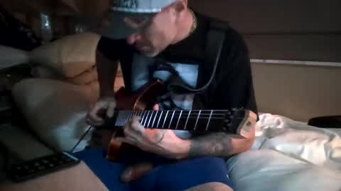 jaws online show from 09/29/25, 05:23