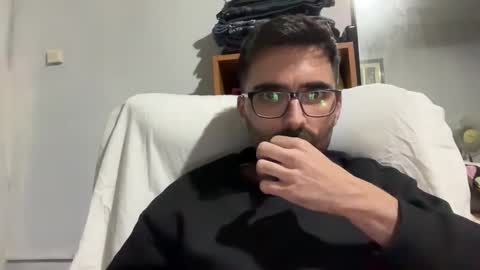 Snapshot of pollabeta chatting on 11/09/25, 06:12 pollabeta online show from 11/09/25, 06:12