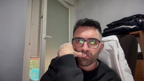 Snapshot of pollabeta chatting on 01/17/26, 09:47 pollabeta online show from 01/17/26, 09:47