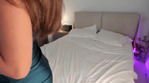 Polly online show from 10/18/25, 10:21