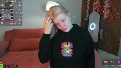 Snapshot of polly__mayer chatting on 07/09/26, 01:20 Polly online show from 07/09/26, 01:20