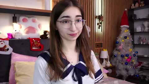 Polly online show from 12/14/25, 07:36