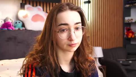 Polly online show from 02/21/26, 07:42