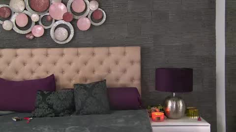 polly_curiouss online show from 05/18/26, 03:51
