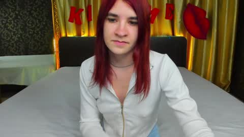 Polly online show from 02/07/25, 01:32