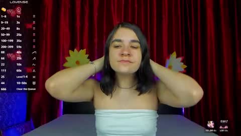 Polly online show from 11/21/25, 07:40