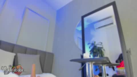 POLLY online show from 11/30/25, 10:19