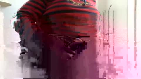 Snapshot of poloking_92 chatting on 03/28/26, 01:00 Honey Dior Polo King online show from 03/28/26, 01:00