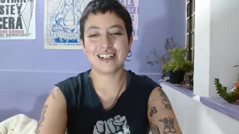 Poly online show from 01/07/25, 02:31