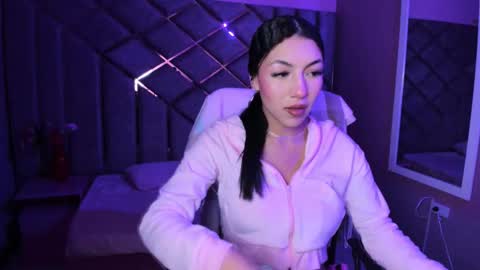 poly sasha  online show from 02/19/26, 02:40