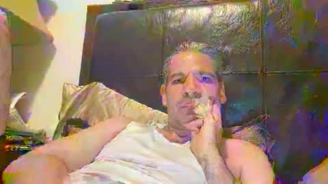 Snapshot of ponchynyc chatting on 05/02/26, 02:05 PONCH online show from 05/02/26, 02:05
